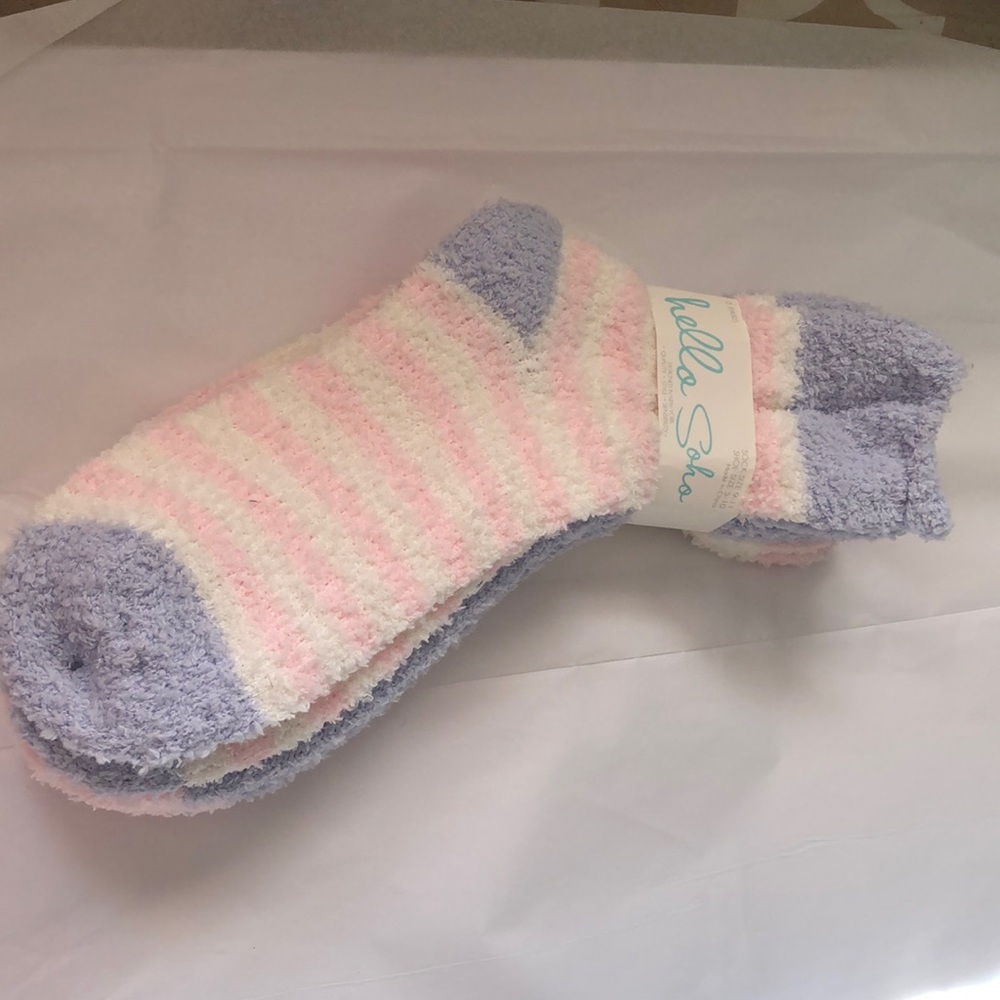 NWT Hello Soho 3 pack fuzzy socks. Designed in New York. Size 9-11.